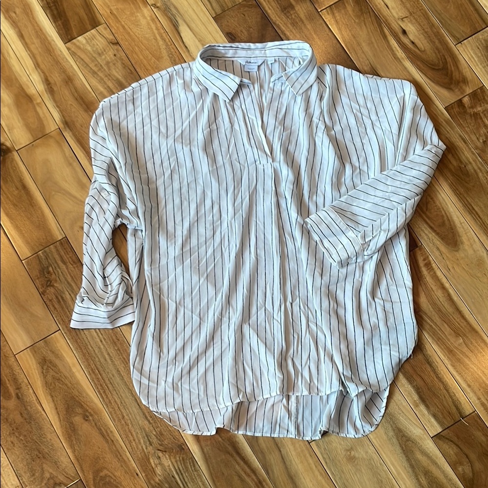 Reitmans Black and White Blouse Elegant and Versatile